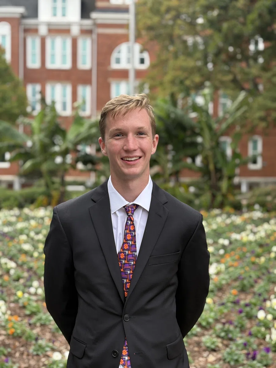 Alex Minnich headshot on Clemson campus